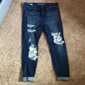 lightly distressed american Eagle jegging